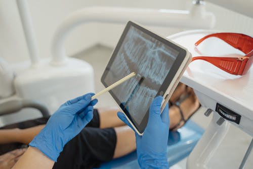 Why Choosing the Right Dental Clinic is Vital for Your Smile – And How to Find the Perfect One